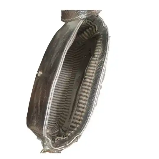 Bandolera de cuero plateado | Atletas Perú Cueros – Art. 095 - comprar online