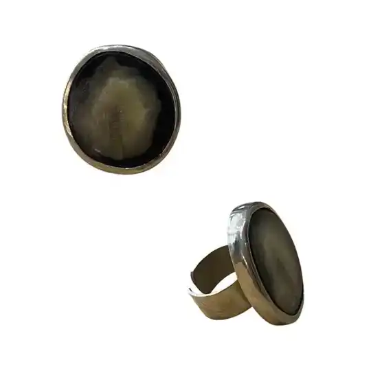 Anillo de asta y alpaca martillado | Atletas Perú Cueros