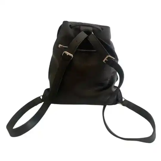 Mochila art 056 negro - Atletas Perú Cueros | Hecho en Argentina