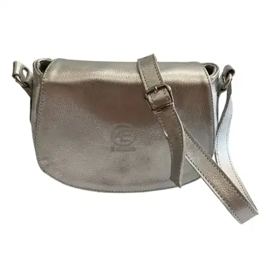 Bandolera de cuero plateado | Atletas Perú Cueros – Art. 095 - Atletas Perú Cueros | Hecho en Argentina
