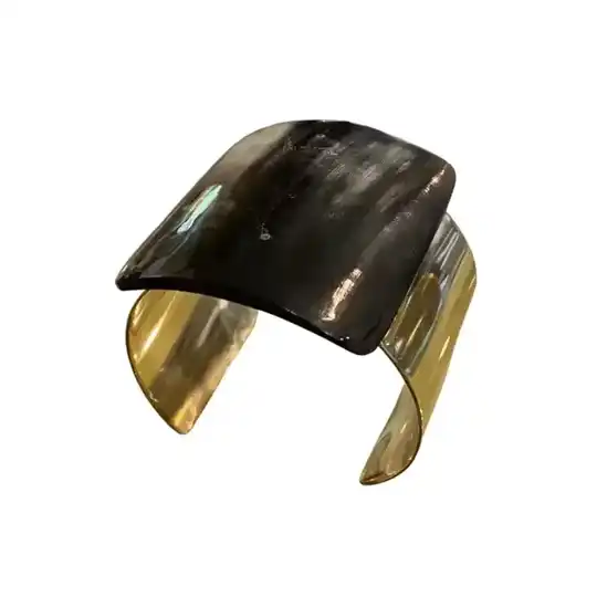 Brazalete de asta