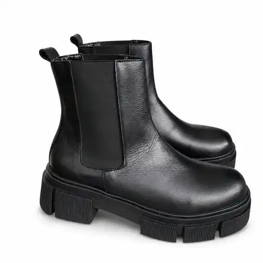 Bota de cuero Negra | Atletas Perú Cueros – Art.192