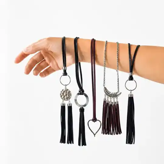 Collares de cuero | Atletas Perú Cueros