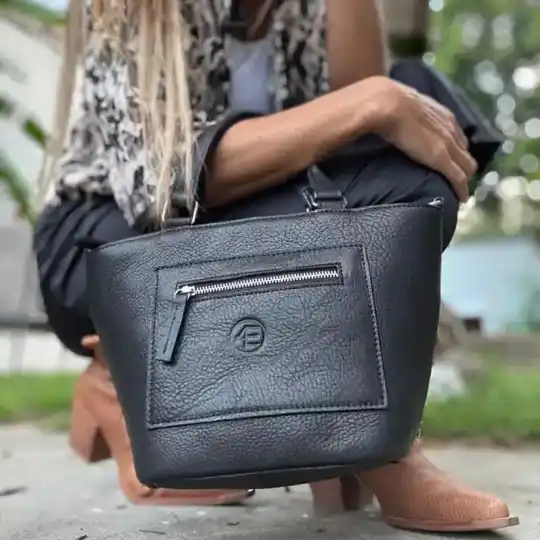 Cartera de cuero | Atletas Perú Cueros – Art. 315 - tienda online
